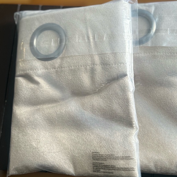 MONROE Grommet Valance never opened - Picture 3 of 3